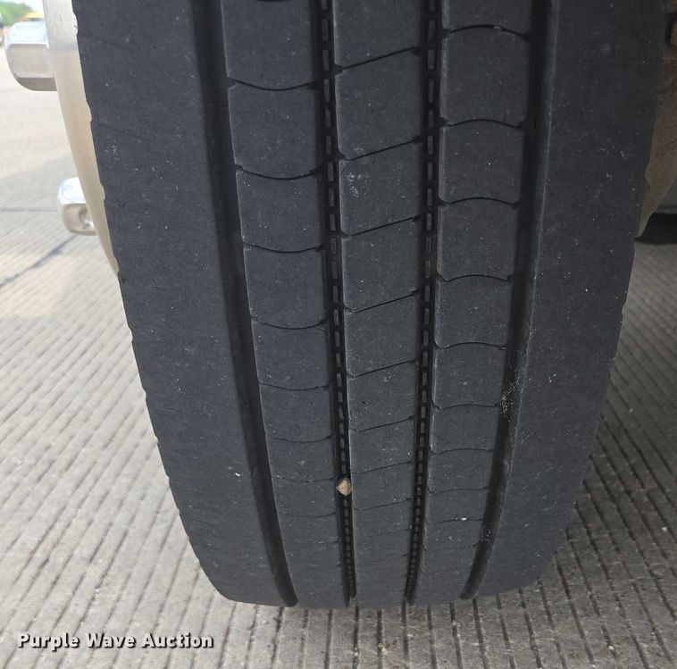 image for item ER5268 2007 Chevrolet C5V042 shuttle bus