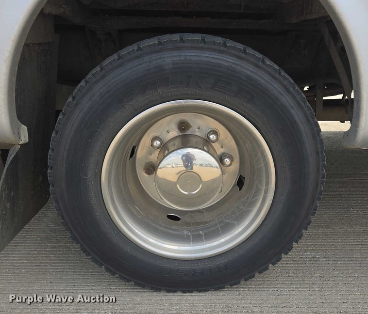 image for item ER5268 2007 Chevrolet C5V042 shuttle bus