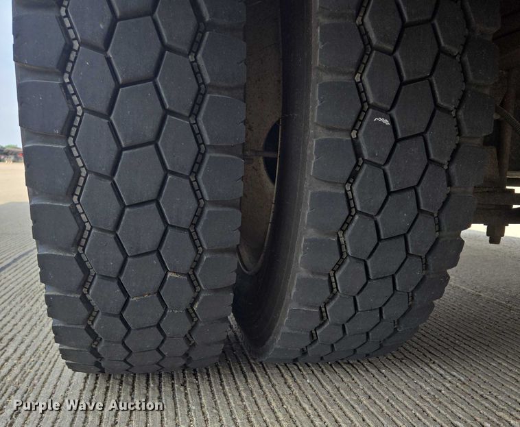 image for item ER5268 2007 Chevrolet C5V042 shuttle bus