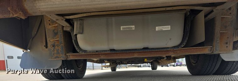 image for item ER5269 2015 Ford E450 shuttle bus