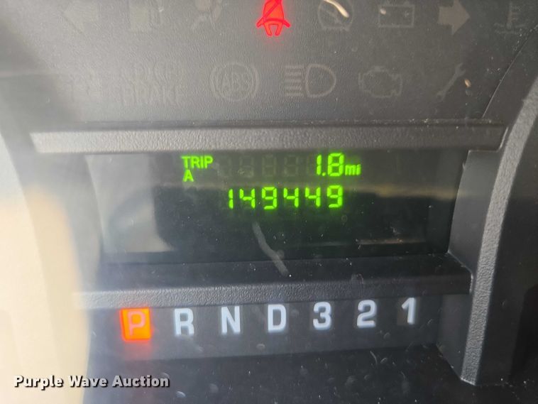 image for item ER5269 2015 Ford E450 shuttle bus