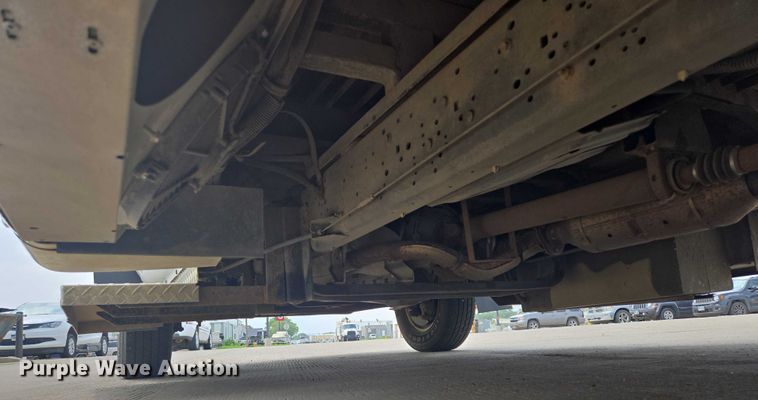 image for item ER5270 2016 Ford E450 shuttle bus