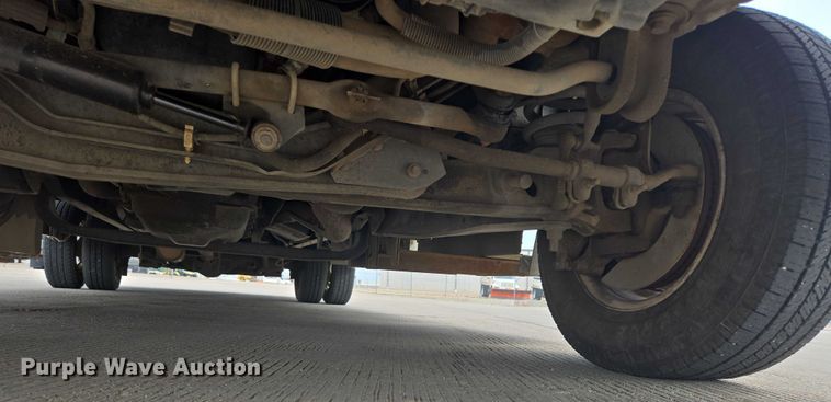 image for item ER5270 2016 Ford E450 shuttle bus