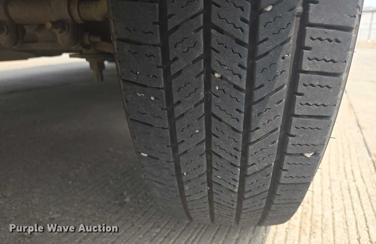 image for item ER5270 2016 Ford E450 shuttle bus