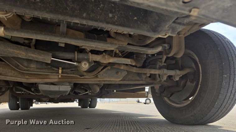 image for item ER5271 2016 Ford E450 shuttle bus