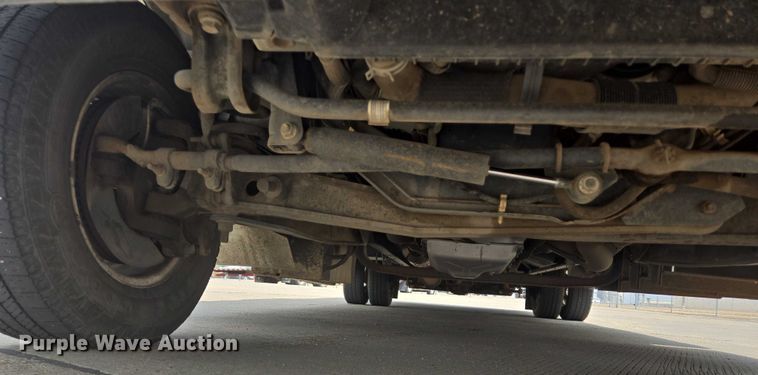 image for item ER5271 2016 Ford E450 shuttle bus