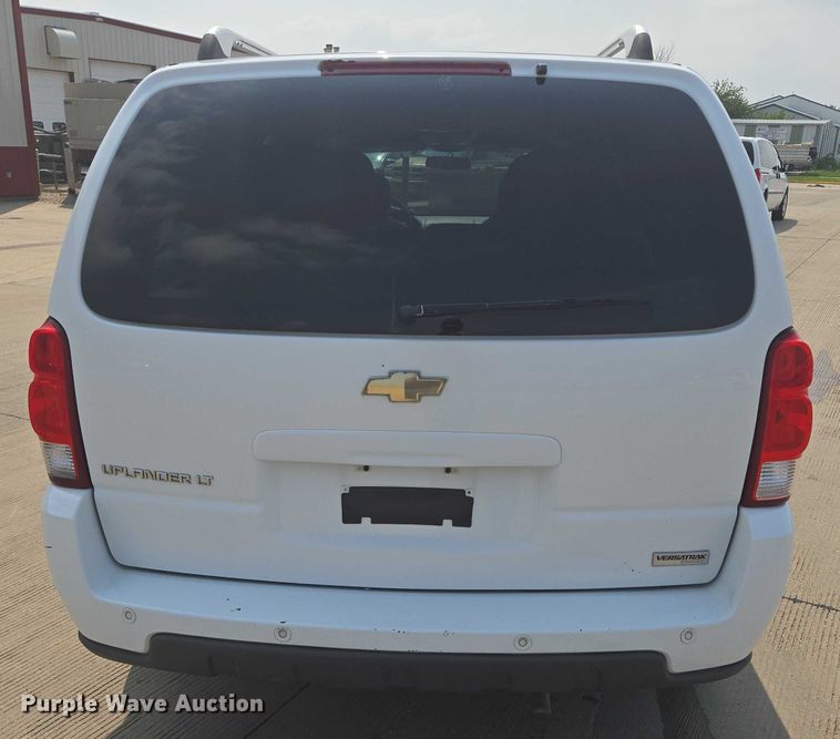 image for item ER5272 2006 Chevrolet Uplander LT van