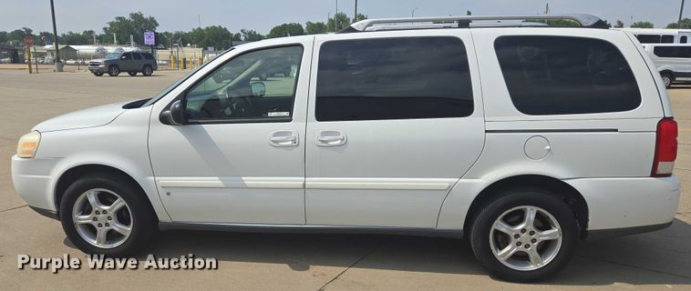 image for item ER5272 2006 Chevrolet Uplander LT van