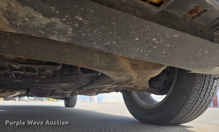 image for item ER5272 2006 Chevrolet Uplander LT van