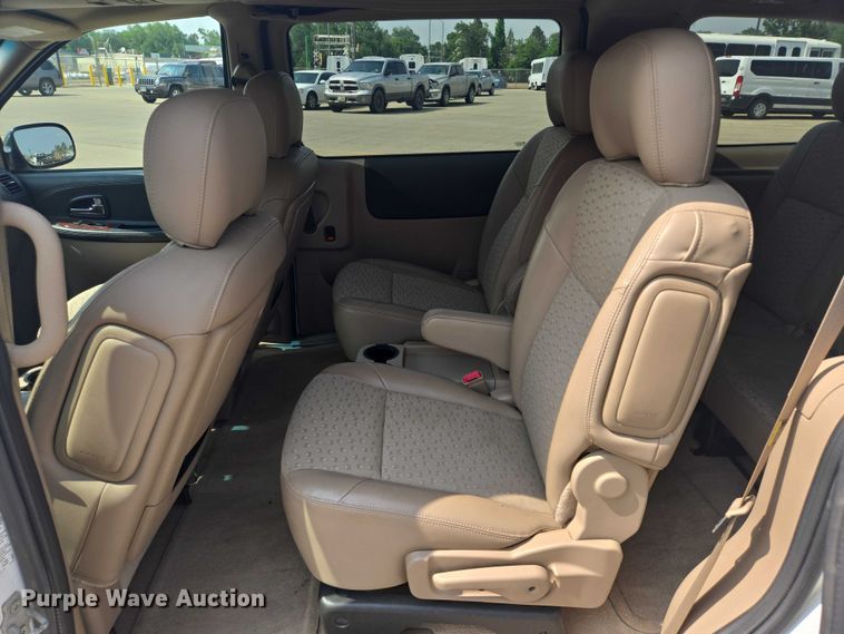 image for item ER5272 2006 Chevrolet Uplander LT van