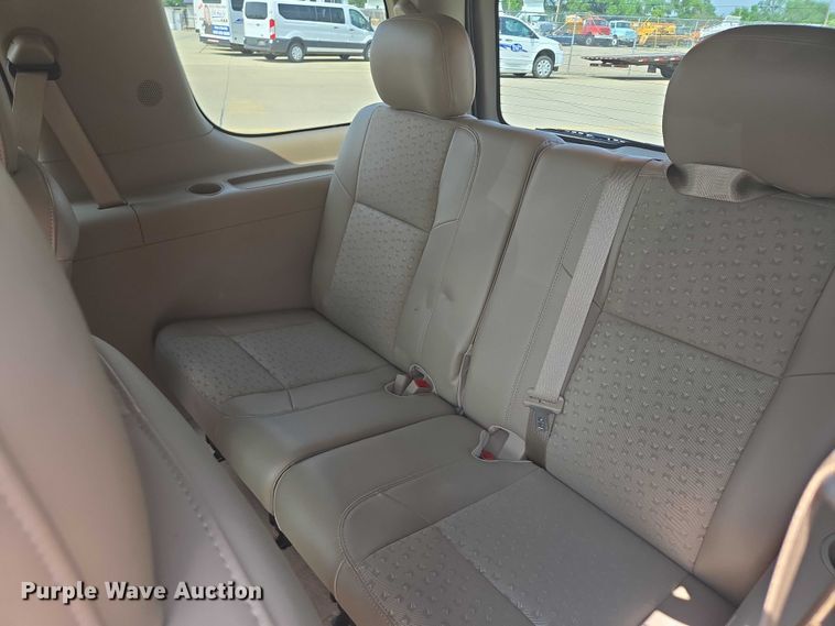 image for item ER5272 2006 Chevrolet Uplander LT van