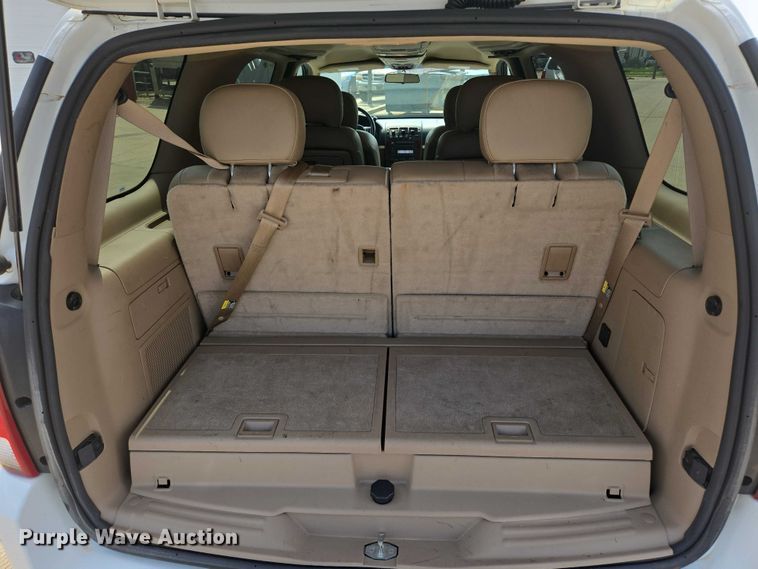 image for item ER5272 2006 Chevrolet Uplander LT van