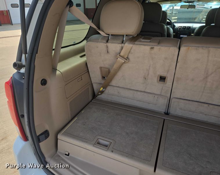 image for item ER5272 2006 Chevrolet Uplander LT van