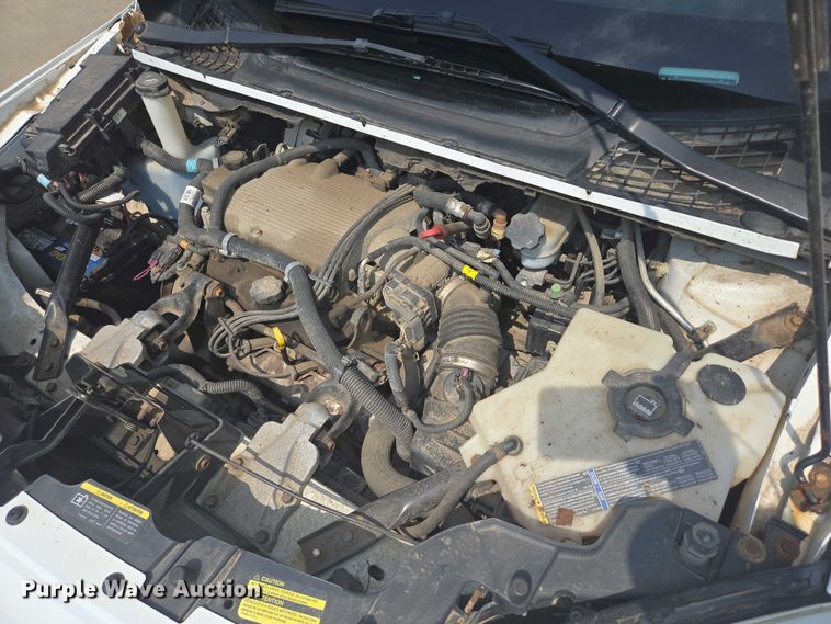 image for item ER5272 2006 Chevrolet Uplander LT van