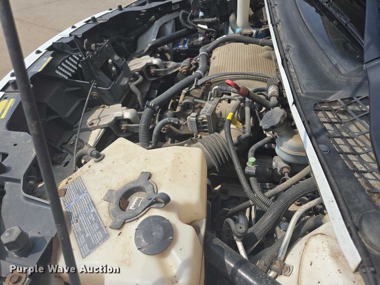 image for item ER5272 2006 Chevrolet Uplander LT van