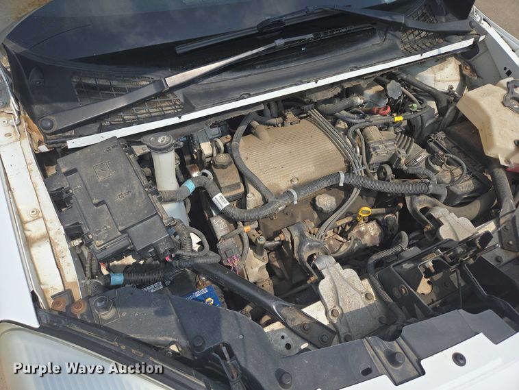 image for item ER5272 2006 Chevrolet Uplander LT van