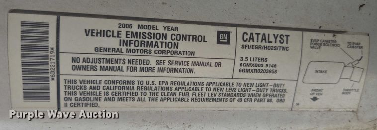 image for item ER5272 2006 Chevrolet Uplander LT van