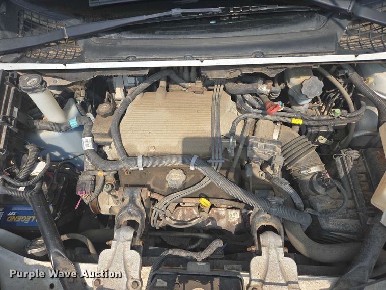 image for item ER5272 2006 Chevrolet Uplander LT van