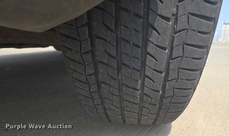 image for item ER5272 2006 Chevrolet Uplander LT van