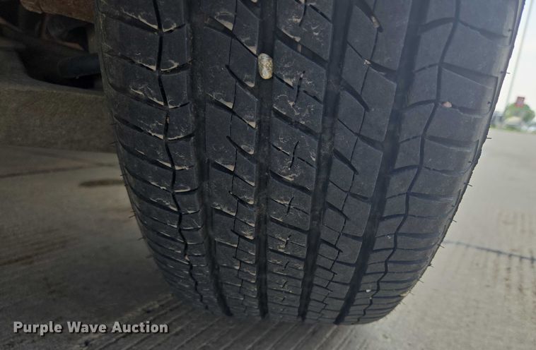 image for item ER5272 2006 Chevrolet Uplander LT van