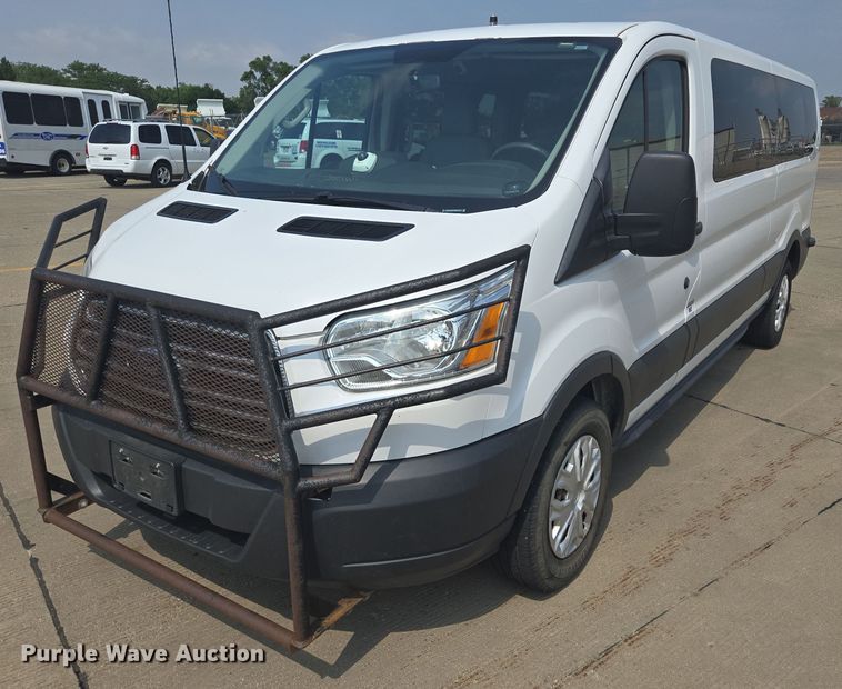 image for item ER5273 2015 Ford Transit 350 van