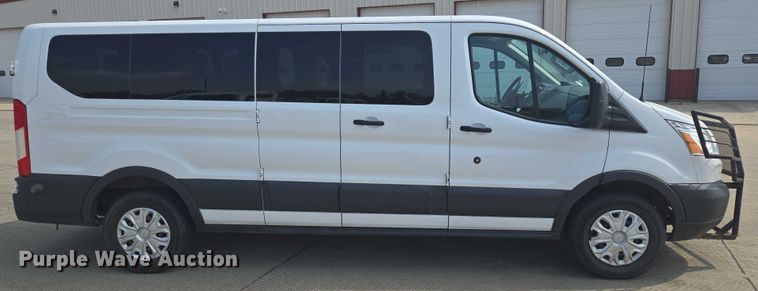 image for item ER5273 2015 Ford Transit 350 van