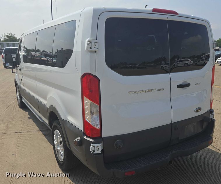 image for item ER5273 2015 Ford Transit 350 van