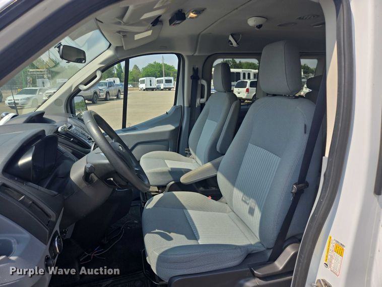 image for item ER5273 2015 Ford Transit 350 van