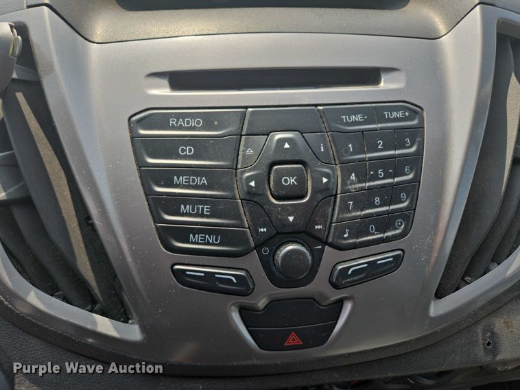 image for item ER5273 2015 Ford Transit 350 van