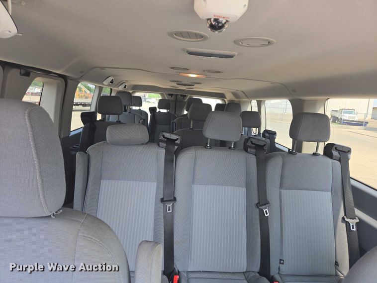 image for item ER5273 2015 Ford Transit 350 van