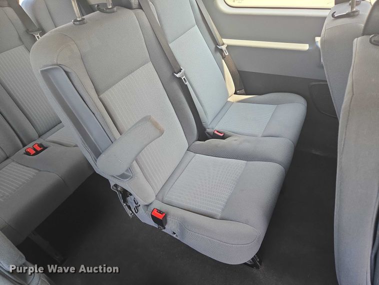 image for item ER5273 2015 Ford Transit 350 van