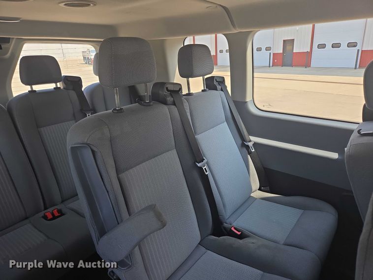 image for item ER5273 2015 Ford Transit 350 van