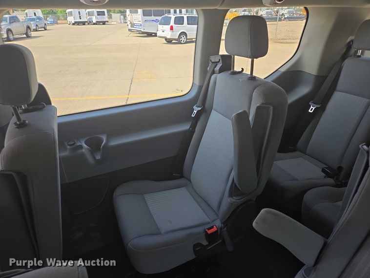 image for item ER5273 2015 Ford Transit 350 van