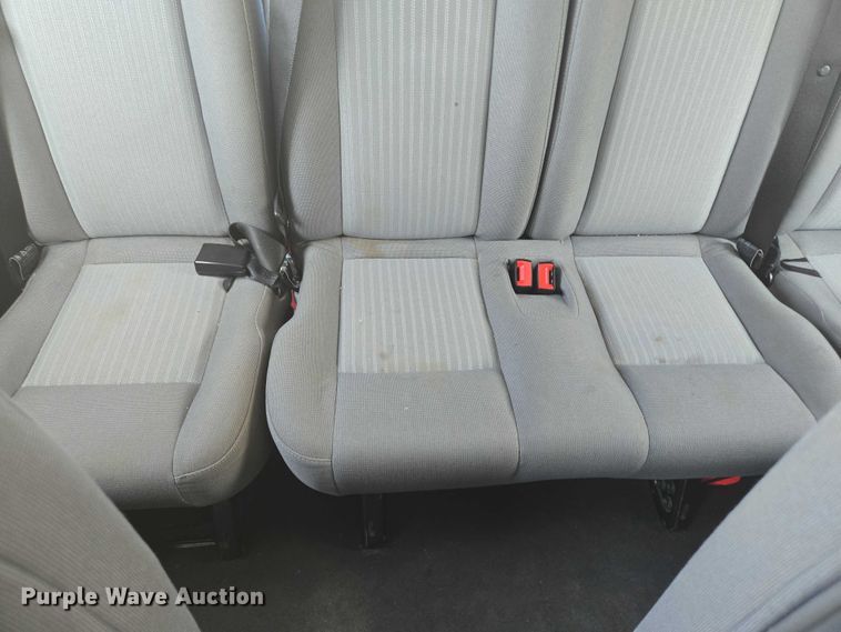 image for item ER5273 2015 Ford Transit 350 van