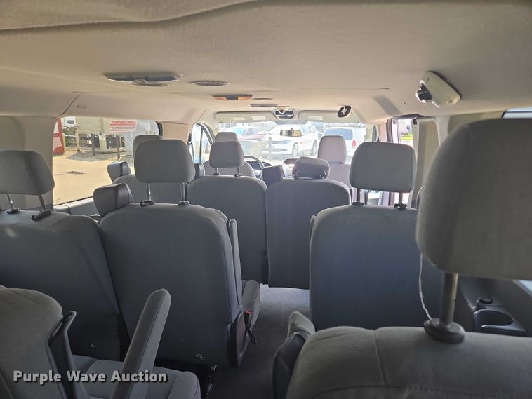 image for item ER5273 2015 Ford Transit 350 van