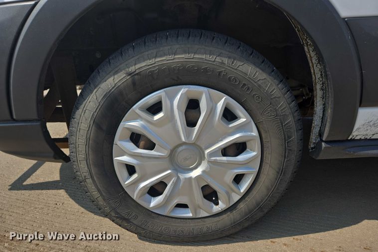 image for item ER5273 2015 Ford Transit 350 van