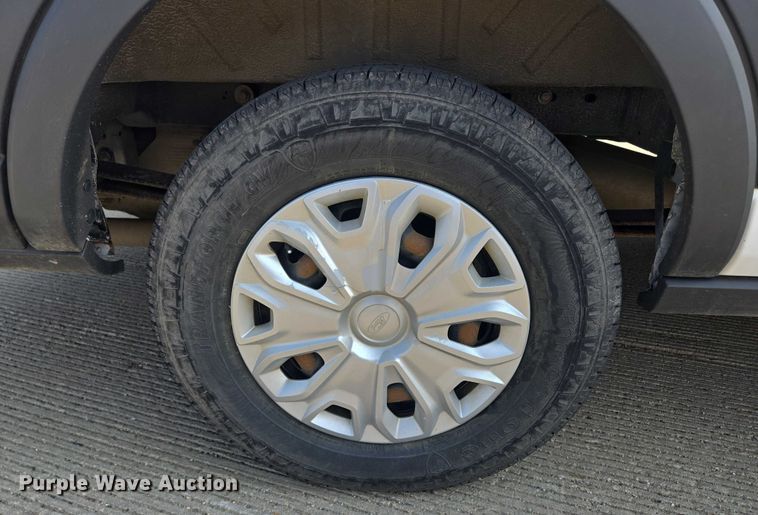 image for item ER5273 2015 Ford Transit 350 van