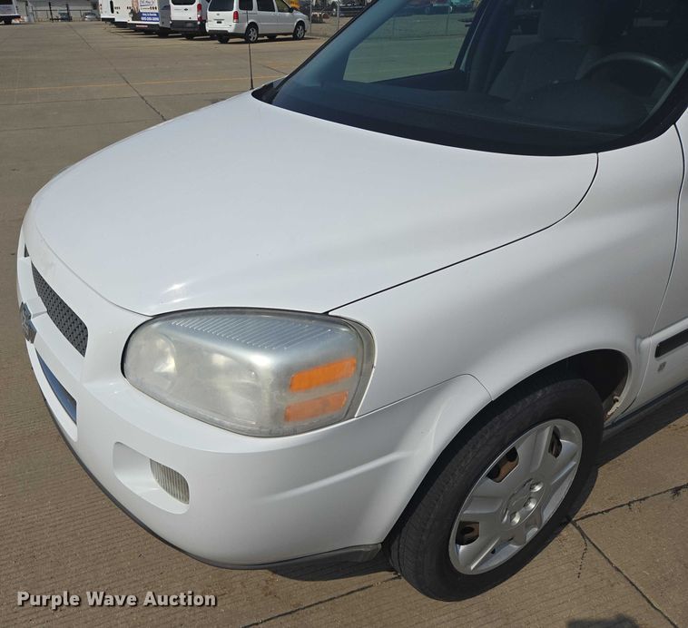 image for item ER5274 2008 Chevrolet Uplander LS van