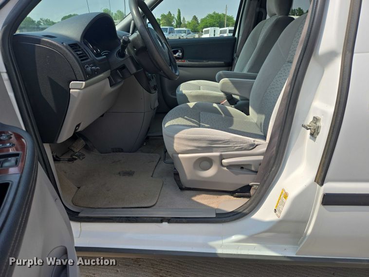 image for item ER5274 2008 Chevrolet Uplander LS van