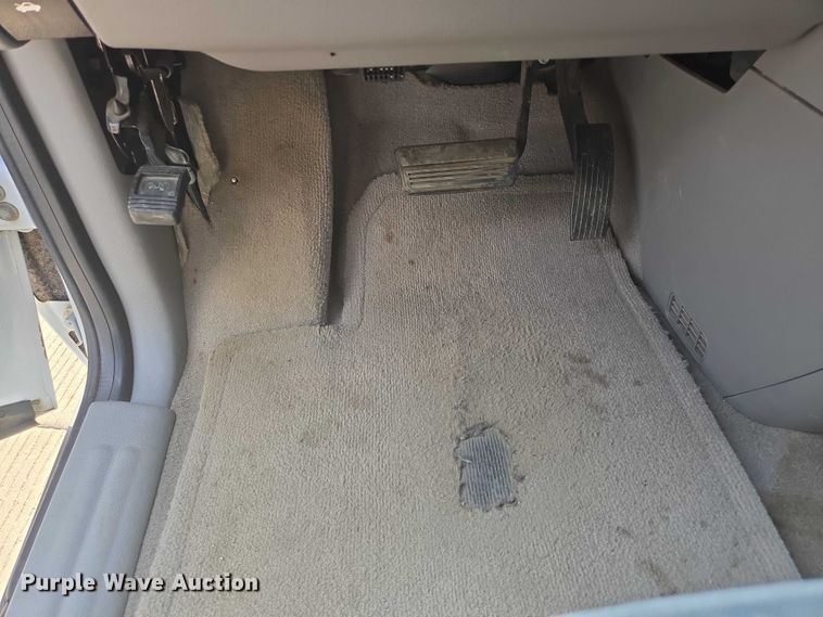 image for item ER5274 2008 Chevrolet Uplander LS van