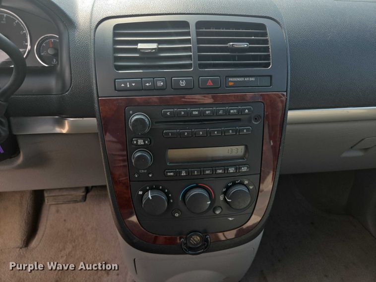 image for item ER5274 2008 Chevrolet Uplander LS van