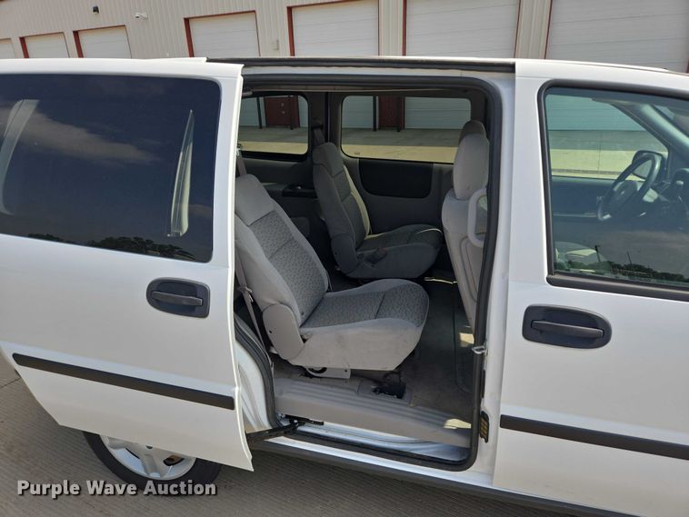 image for item ER5274 2008 Chevrolet Uplander LS van