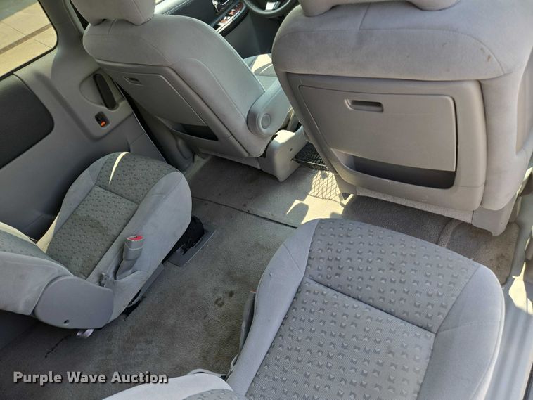 image for item ER5274 2008 Chevrolet Uplander LS van