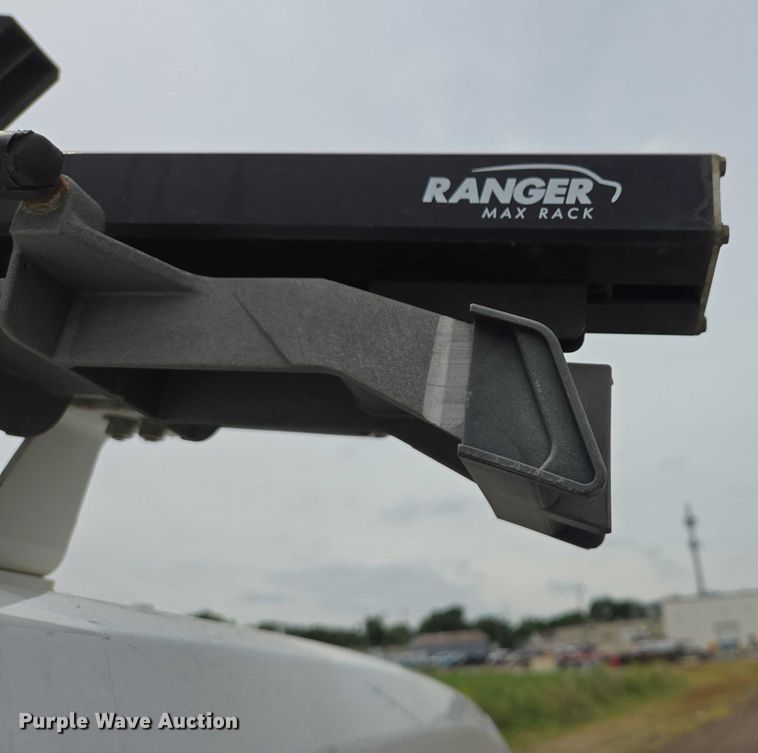 image for item ER5282 2017 Ford Transit 350 van