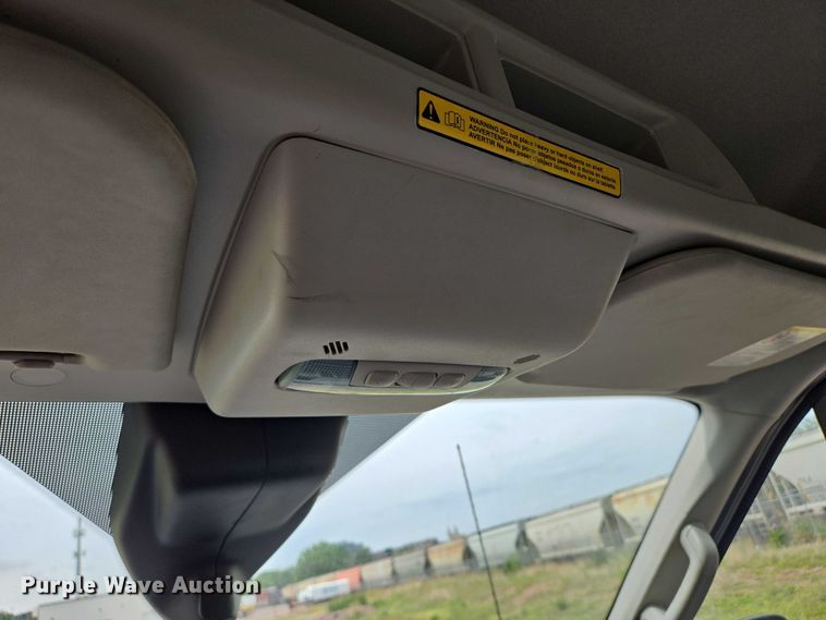 image for item ER5282 2017 Ford Transit 350 van