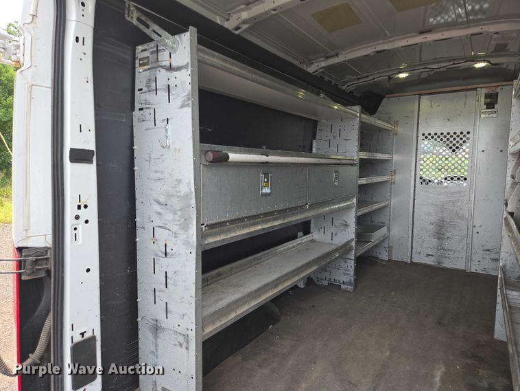 image for item ER5282 2017 Ford Transit 350 van