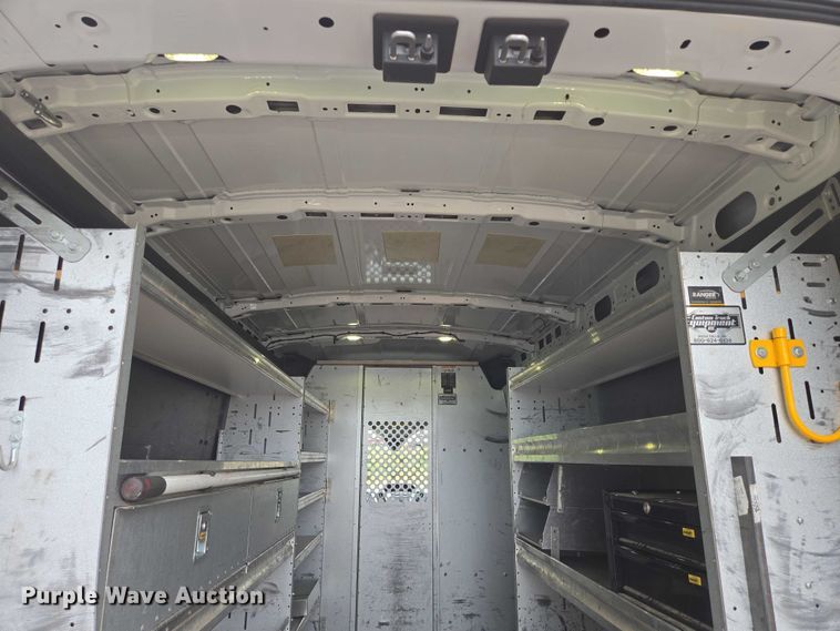 image for item ER5282 2017 Ford Transit 350 van