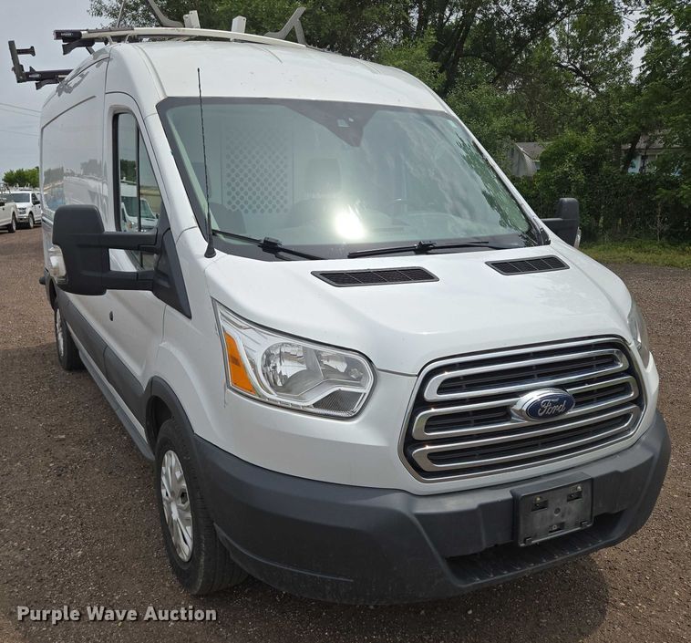 image for item ER5283 2017 Ford Transit 350 van
