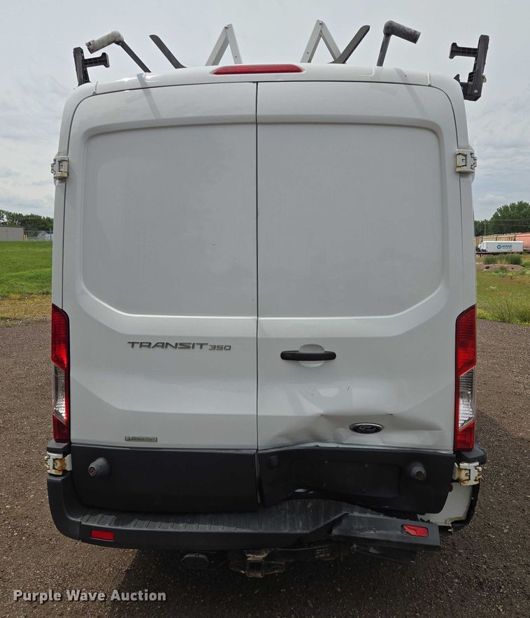 image for item ER5283 2017 Ford Transit 350 van