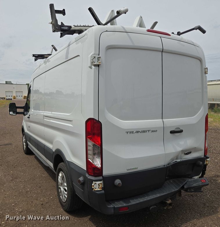 image for item ER5283 2017 Ford Transit 350 van